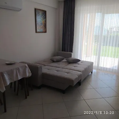 1-bedroom W/ Studio Kitchen In 5* Апартаменты *