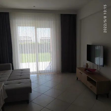 1-bedroom W/ Studio Kitchen In 5* Кушадасы